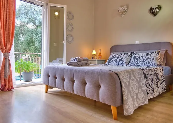 Mandola Corfu Apartman Períthia